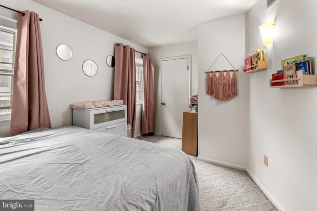 62 W WYOMISSING AVE, Mohnton, PA 19540