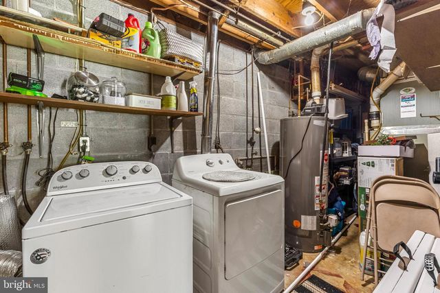 62 W WYOMISSING AVE, Mohnton, PA 19540
