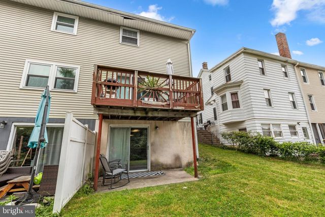 62 W WYOMISSING AVE, Mohnton, PA 19540