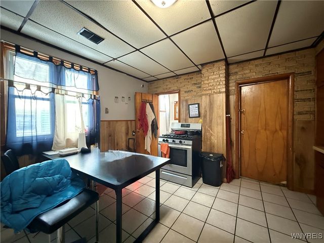 93 Gatchell Street, Buffalo, NY 14212