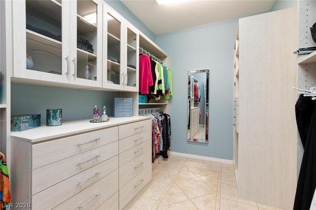 2120 Twin Falls Drive, Henderson, NV 89044