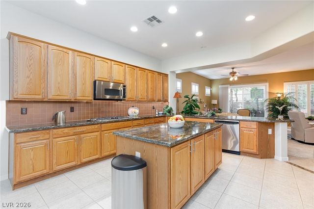 2120 Twin Falls Drive, Henderson, NV 89044