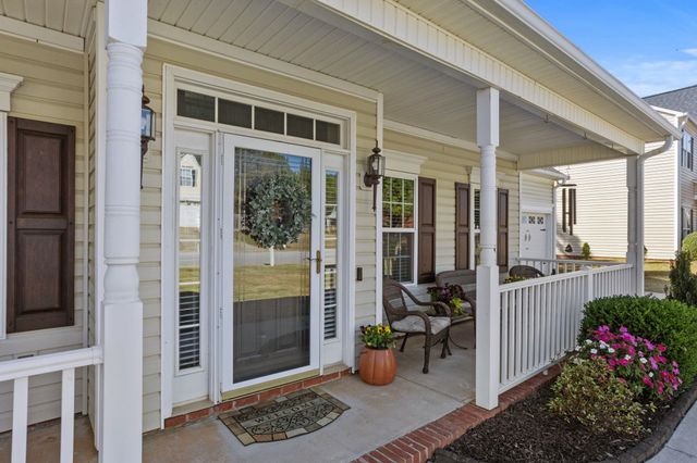 105 GOLDENRAIN Way, Simpsonville, SC 29680