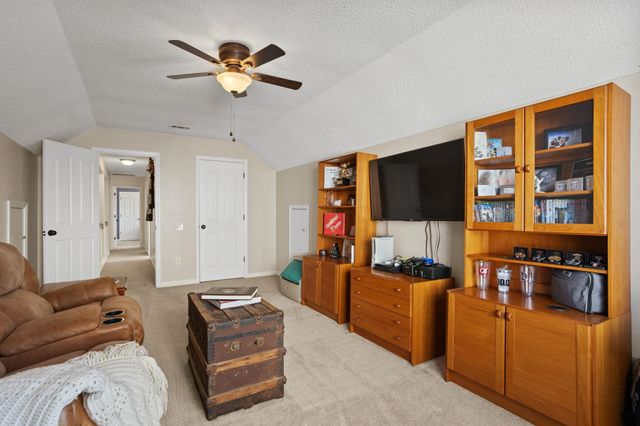 105 GOLDENRAIN Way, Simpsonville, SC 29680