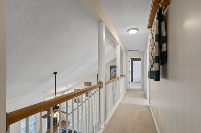 105 GOLDENRAIN Way, Simpsonville, SC 29680