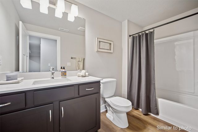 3216 NE Fawn Lane, Ankeny, IA 50021