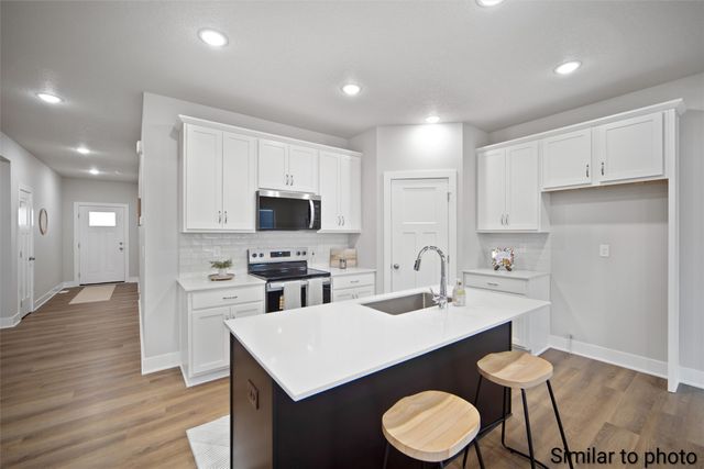 3216 NE Fawn Lane, Ankeny, IA 50021