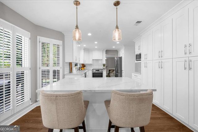 5500 Hillgate Crossing, Johns Creek, GA 30005
