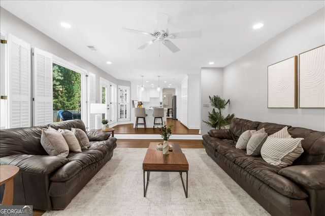 5500 Hillgate Crossing, Johns Creek, GA 30005