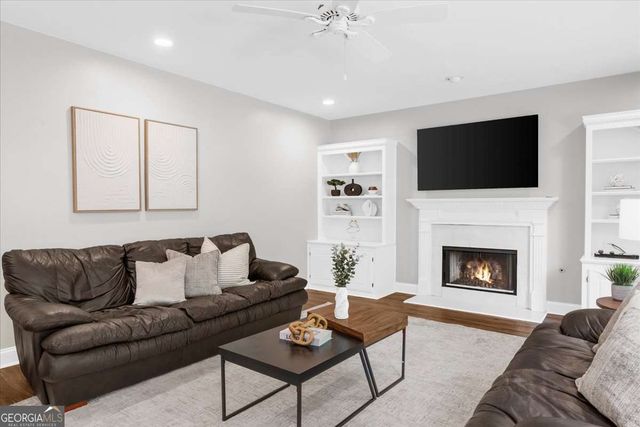 5500 Hillgate Crossing, Johns Creek, GA 30005