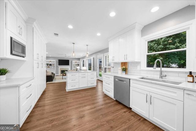 5500 Hillgate Crossing, Johns Creek, GA 30005