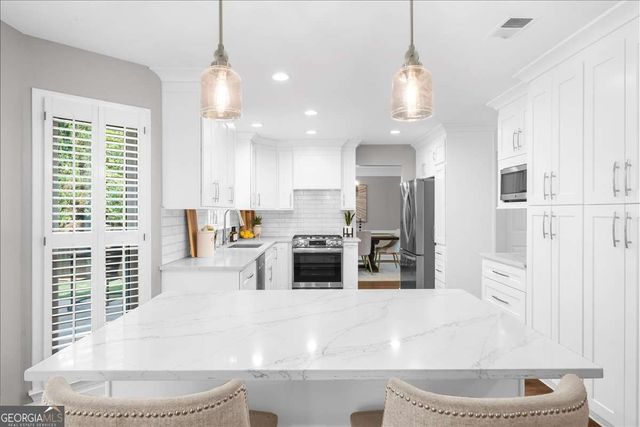 5500 Hillgate Crossing, Johns Creek, GA 30005