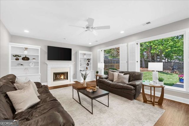 5500 Hillgate Crossing, Johns Creek, GA 30005