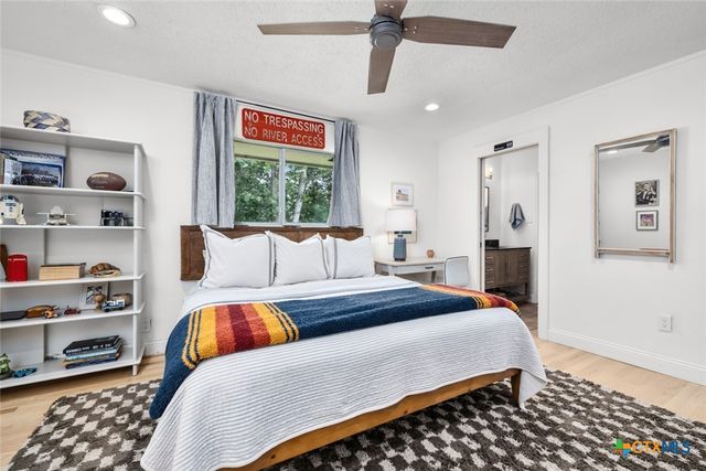 226 Oakwood Boulevard, New Braunfels, TX 78130