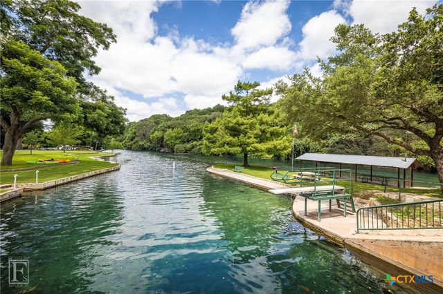 226 Oakwood Boulevard, New Braunfels, TX 78130