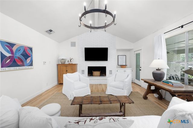 226 Oakwood Boulevard, New Braunfels, TX 78130