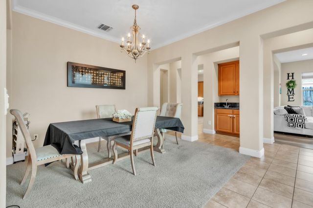 5623 Da Vinci Way, Sacramento, CA 95835