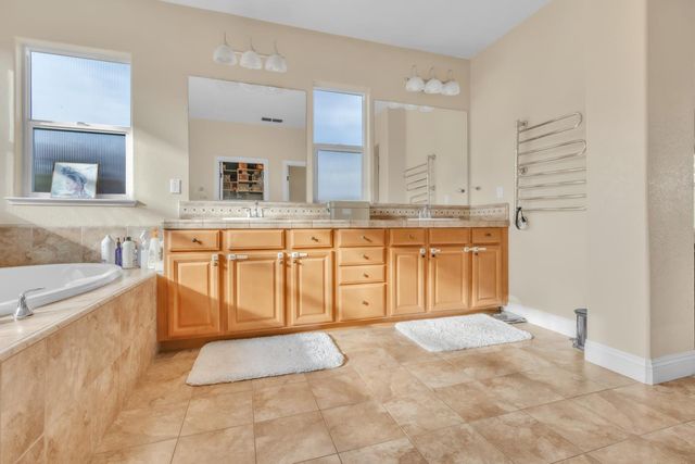 5623 Da Vinci Way, Sacramento, CA 95835