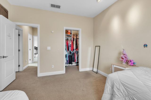 5623 Da Vinci Way, Sacramento, CA 95835