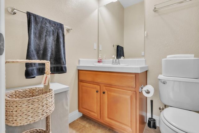 5623 Da Vinci Way, Sacramento, CA 95835