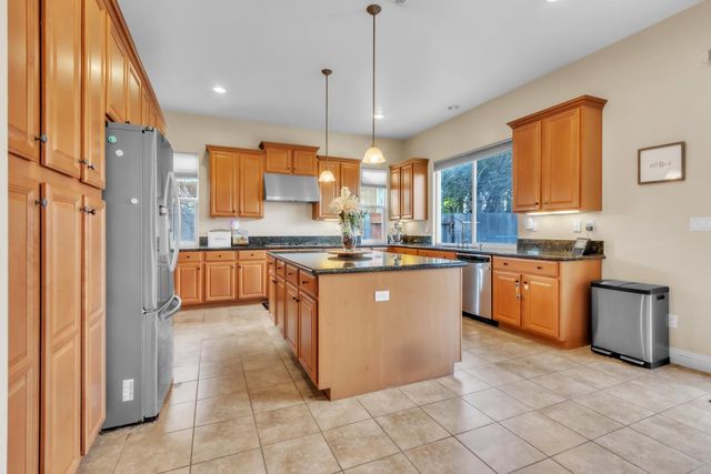 5623 Da Vinci Way, Sacramento, CA 95835