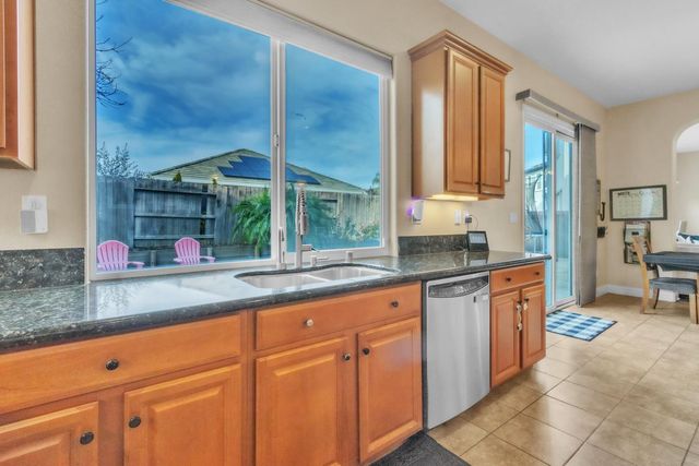 5623 Da Vinci Way, Sacramento, CA 95835