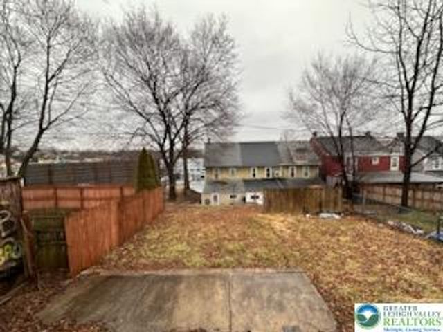 320 West Garrison Street, Bethlehem City, PA 18018