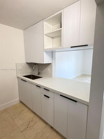 260 NW 107th Ave 204, Miami, FL 33172