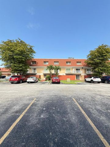 260 NW 107th Ave 204, Miami, FL 33172