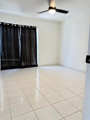 260 NW 107th Ave 204, Miami, FL 33172