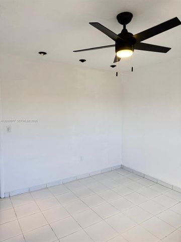 260 NW 107th Ave 204, Miami, FL 33172