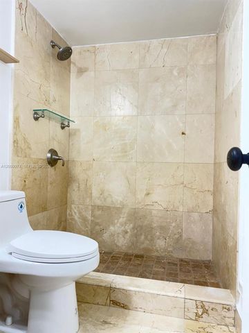 260 NW 107th Ave 204, Miami, FL 33172