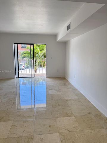 260 NW 107th Ave 204, Miami, FL 33172