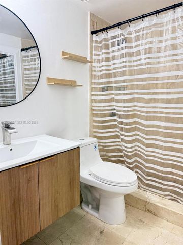 260 NW 107th Ave 204, Miami, FL 33172