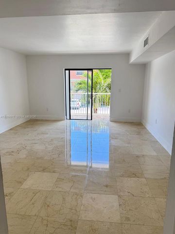 260 NW 107th Ave 204, Miami, FL 33172