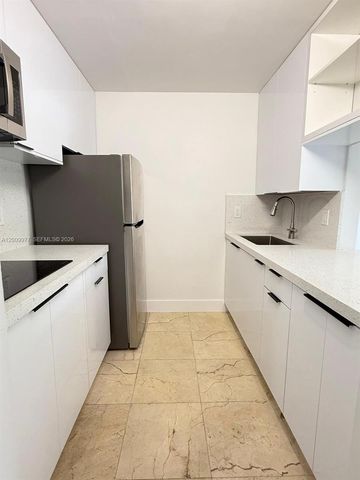 260 NW 107th Ave 204, Miami, FL 33172