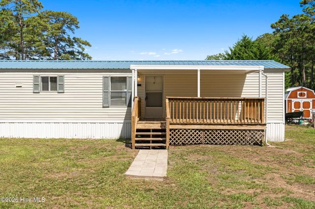 2412 Myrtlewood Drive SW, Supply, NC 28462