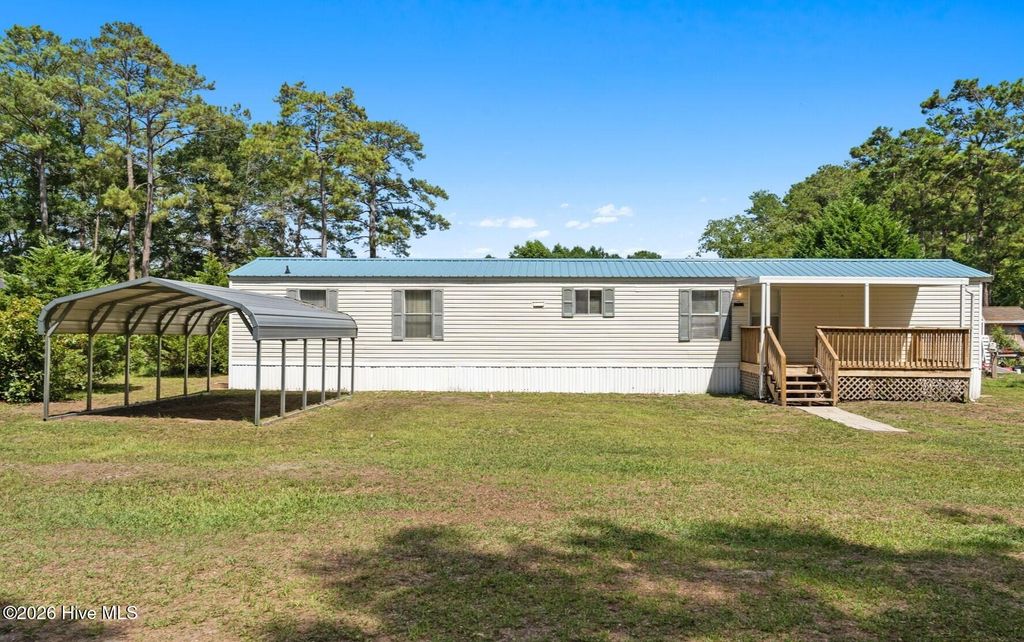 2412 Myrtlewood Drive SW, Supply, NC 28462