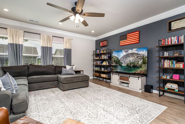 2991 Timewinder Way, Columbia, TN 38401