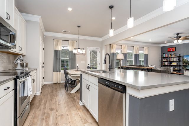 2991 Timewinder Way, Columbia, TN 38401