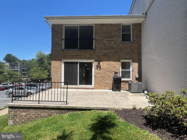 5566 BURNSIDE DR, Rockville, MD 20853