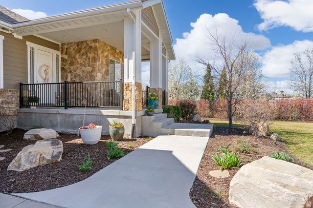 2420 E ROYAL PINE CV, Cottonwood Heights, UT 84093