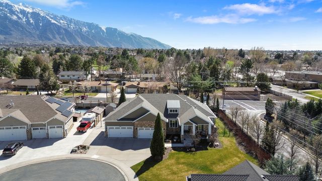 2420 E ROYAL PINE CV, Cottonwood Heights, UT 84093