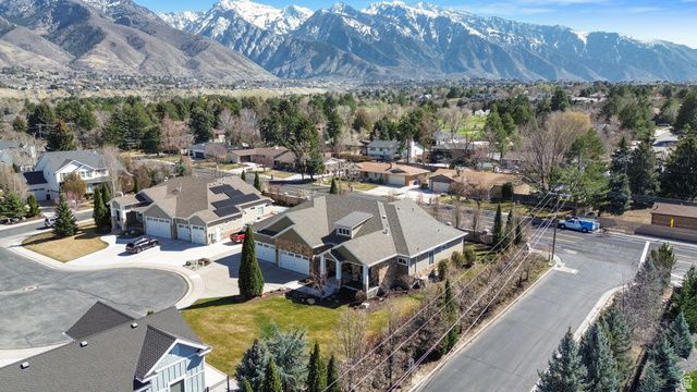 2420 E ROYAL PINE CV, Cottonwood Heights, UT 84093