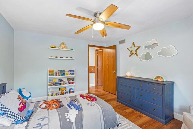 5838 Roanoke Drive, Fitchburg, WI 53719