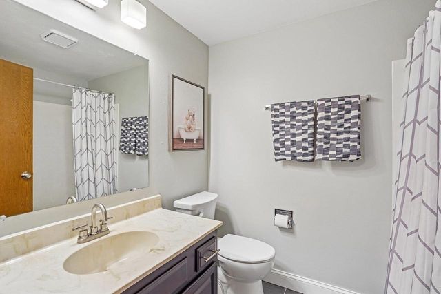 5838 Roanoke Drive, Fitchburg, WI 53719