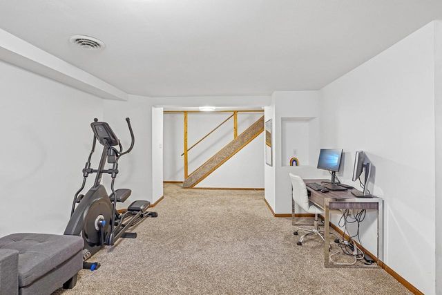 5838 Roanoke Drive, Fitchburg, WI 53719