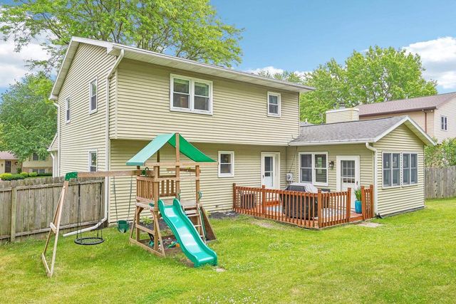 5838 Roanoke Drive, Fitchburg, WI 53719
