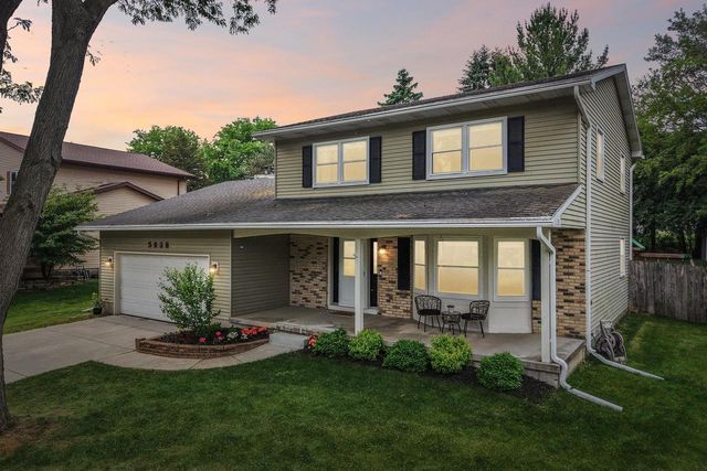 5838 Roanoke Drive, Fitchburg, WI 53719