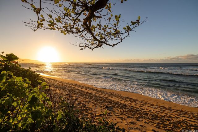 61-651 Kamehameha Highway, Haleiwa, HI 96712